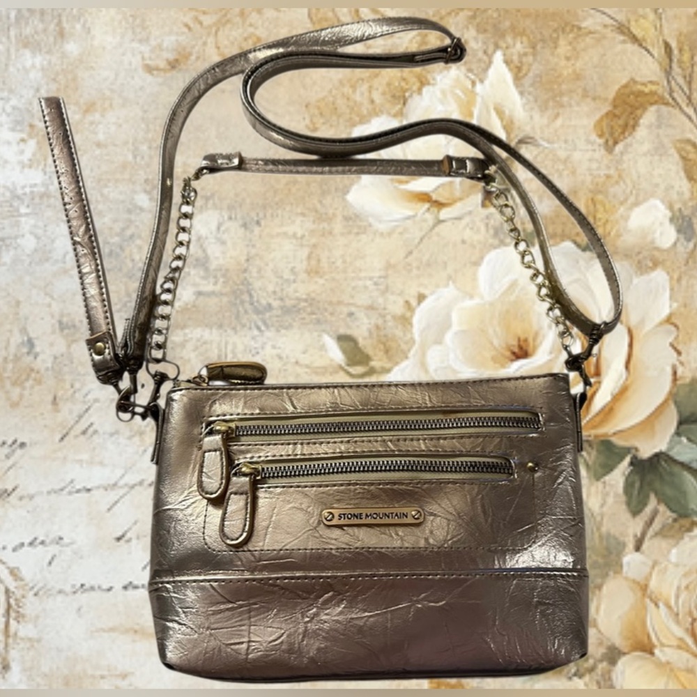Stone Mountain Champagne Metallic Bag with Shoulder/Crossbody/Wristlet Straps